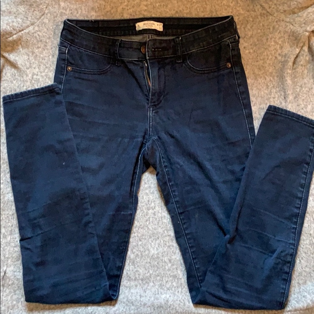 Abercrombie & Fitch dark wash jeggings, size 4L
